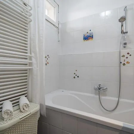 Santos 1214 * Budapeszt